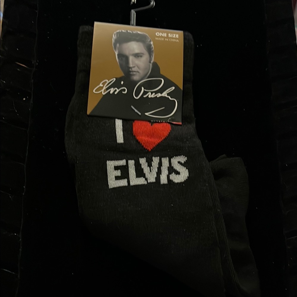 ELVIS Black and Red Casual Crew Socks